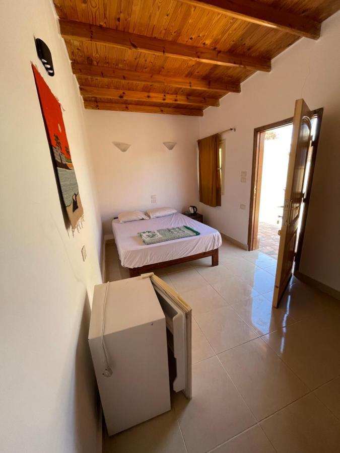 Dolphin Camp Hotell Dahab Exteriör bild