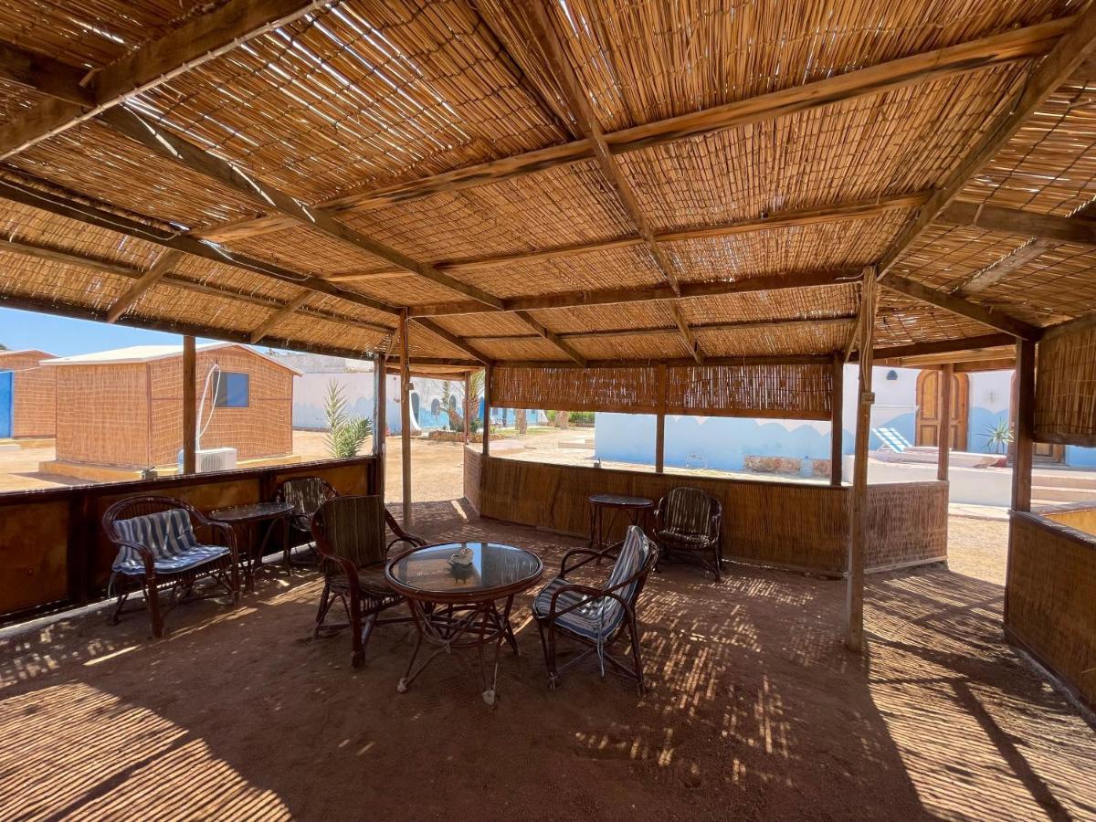 Dolphin Camp Hotell Dahab Exteriör bild