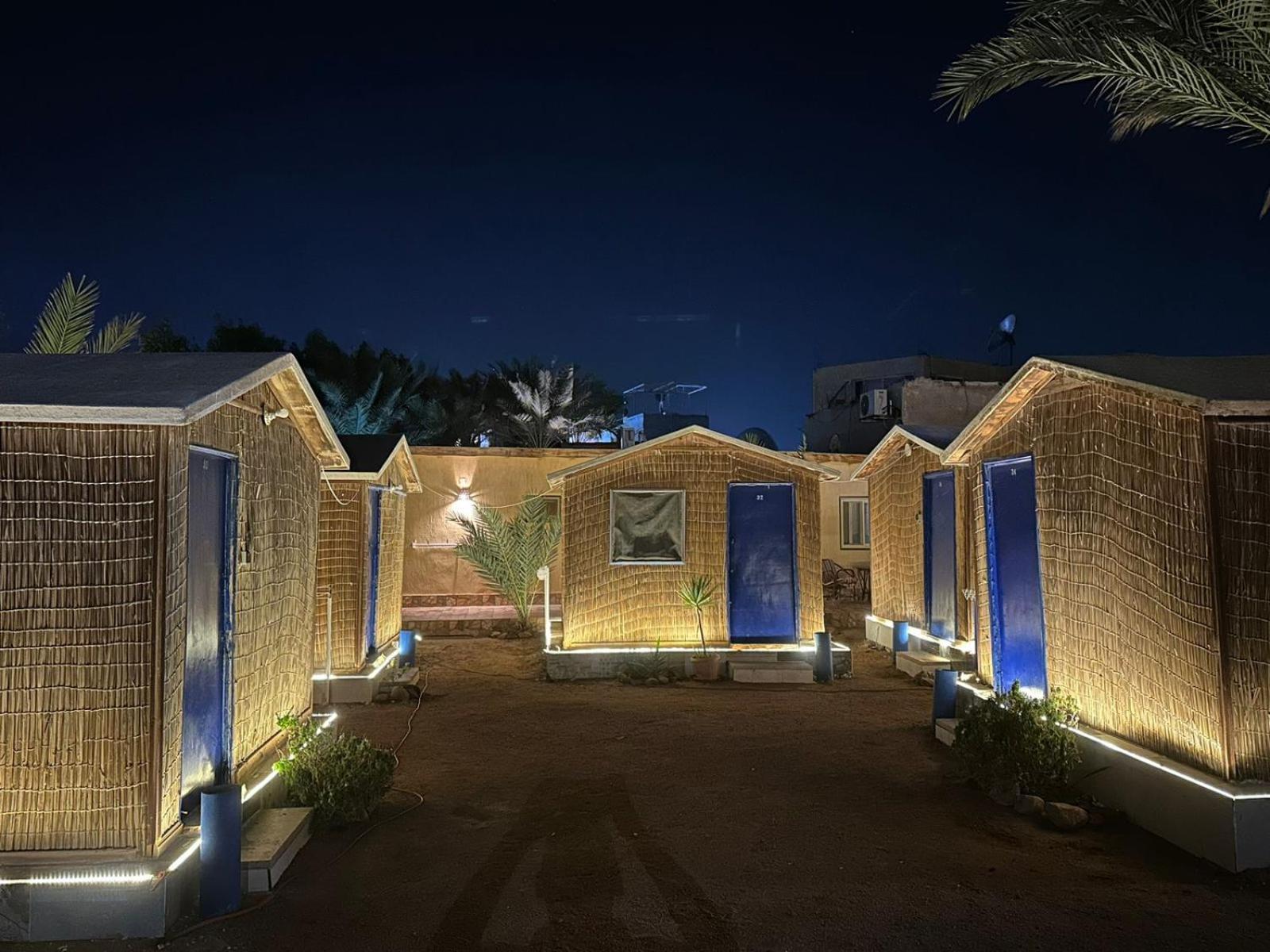 Dolphin Camp Hotell Dahab Exteriör bild