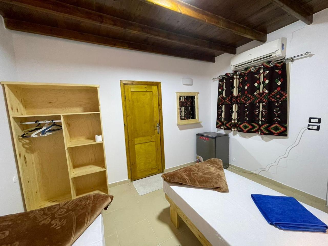 Dolphin Camp Hotell Dahab Exteriör bild